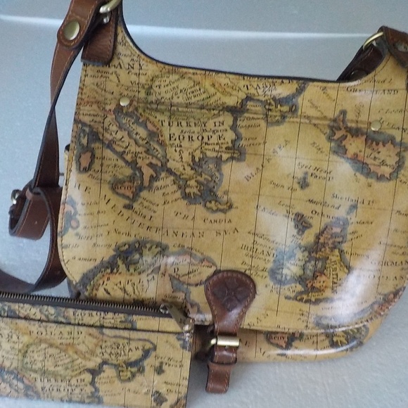LIKE NEW Map Bag & Wallet FINAL PRICE!! - Picture 2 of 16